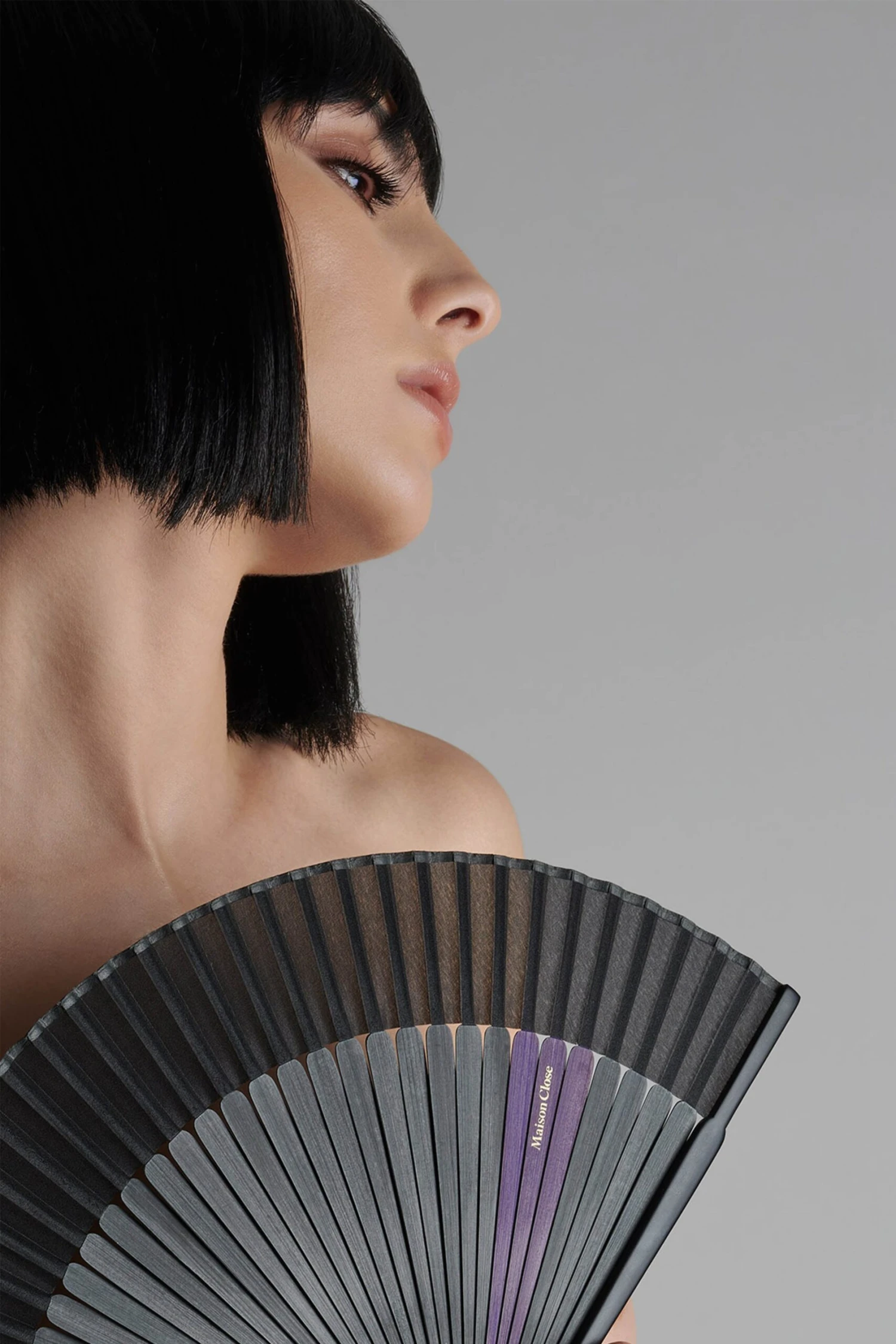 Maison Close Éventail L'Exaltant - Les Romantiques 6 Maison Close Éventail L'Exaltant - Les Romantiques – Image 4