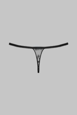 Maison Close Mini String - Inspiration Divine 11 Maison Close Mini String - Inspiration Divine -Luxe Lingerie Soldes 608383 ghost 2 2560x3840 1