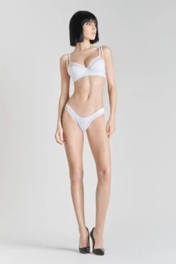 Maison Close Soutien-gorge Push-up Effet Triangle - Pure Tentation 12 Maison Close Soutien-gorge Push-up Effet Triangle - Pure Tentation -Luxe Lingerie Soldes 609819 pure tentation blanc 0101