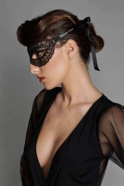 Maison Close Masque - Le Ravissant - Les Romantiques 10 Maison Close Masque - Le Ravissant - Les Romantiques -Luxe Lingerie Soldes MasqueMaisonCloseLeRavissant 3