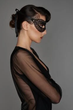 Maison Close Masque - Le Ravissant - Les Romantiques 12 Maison Close Masque - Le Ravissant - Les Romantiques -Luxe Lingerie Soldes MasqueMaisonCloseLeRavissant 6